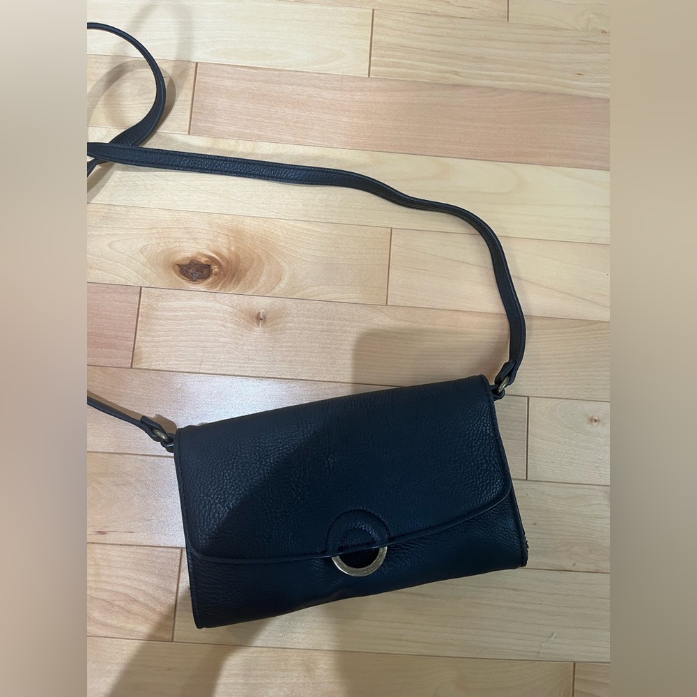 Crossbody bag black target!